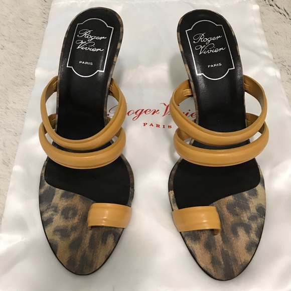 Beautiful Authentic Roger Vivier Heels - Picture 9 of 11